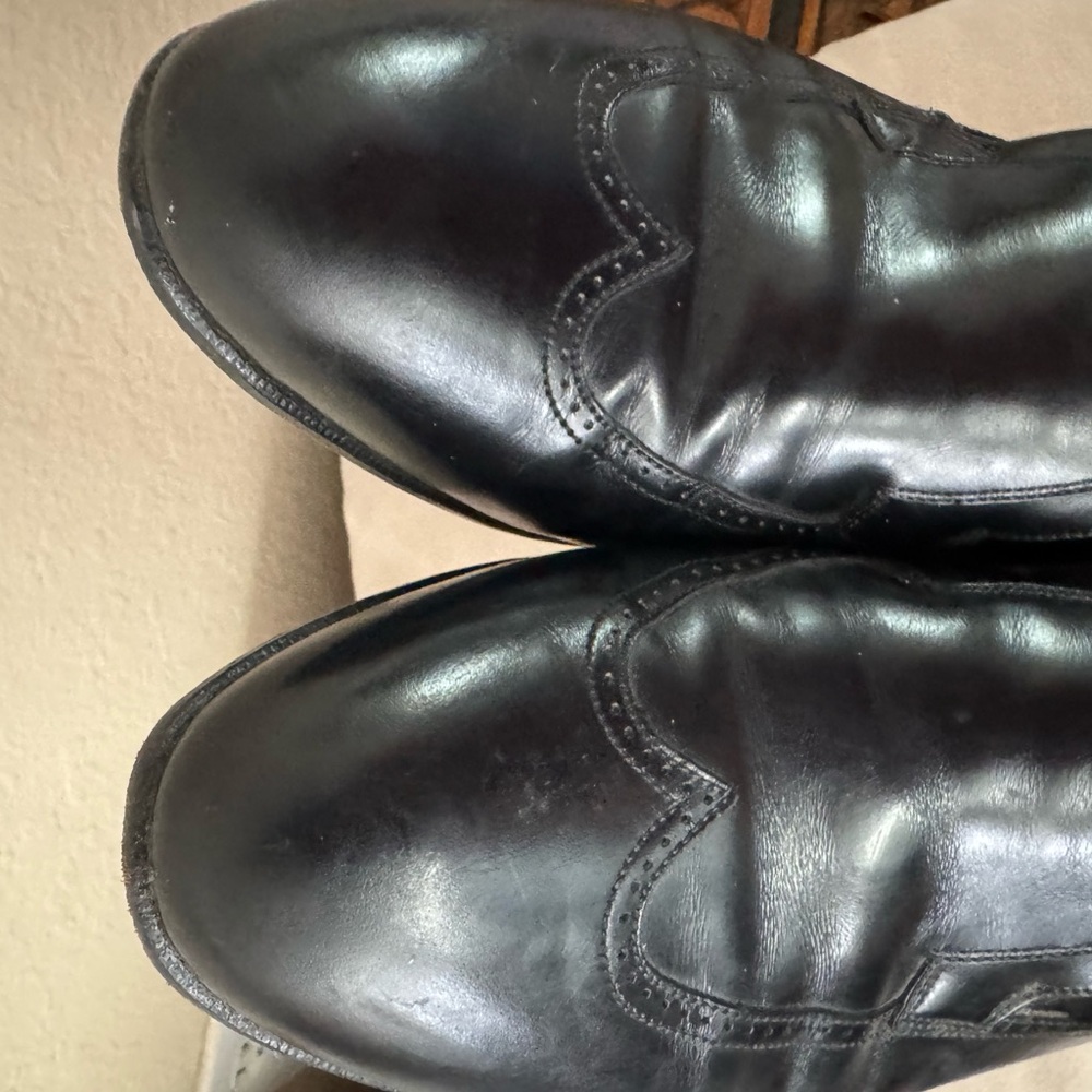 Men's Bally Black Leather Elegant Slip-Ons